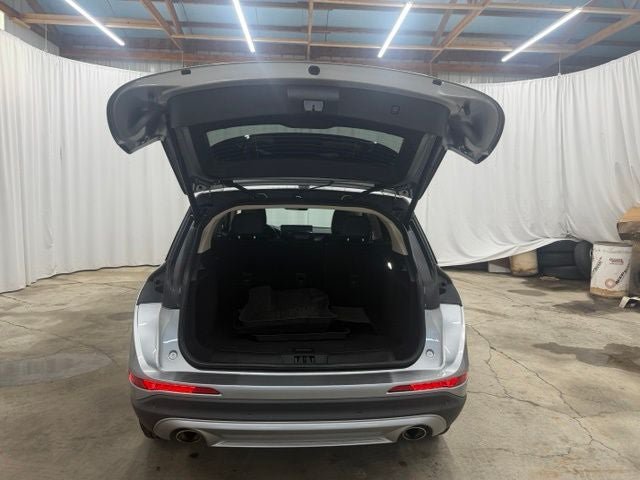Used 2024 Lincoln Corsair AWD w/ Equipment Group 101A image 21
