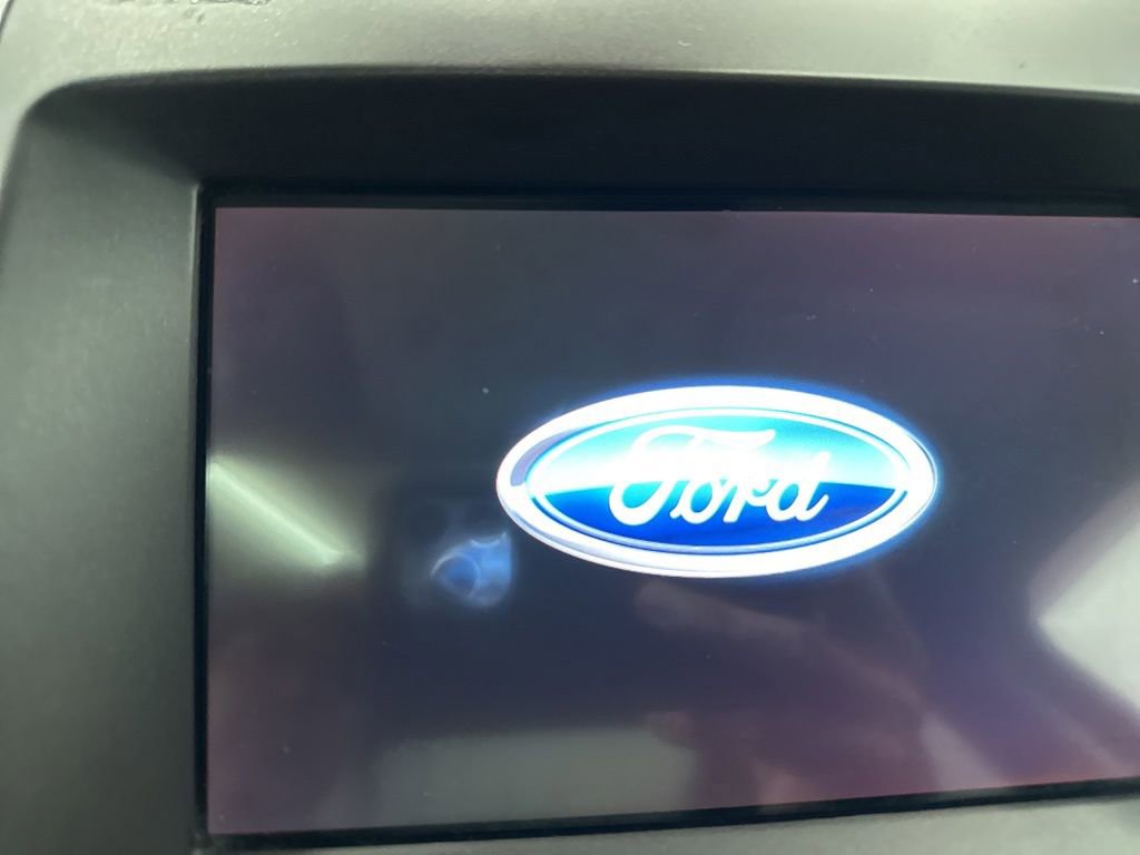 Used 2018 Ford Edge Titanium w/ Equipment Group 302A AWD/4WD image 12
