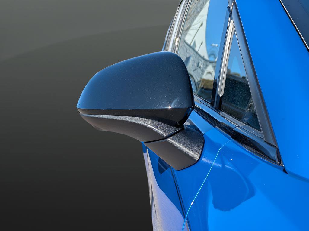 Used 2025 Chevrolet Equinox EV RS FWD image 11