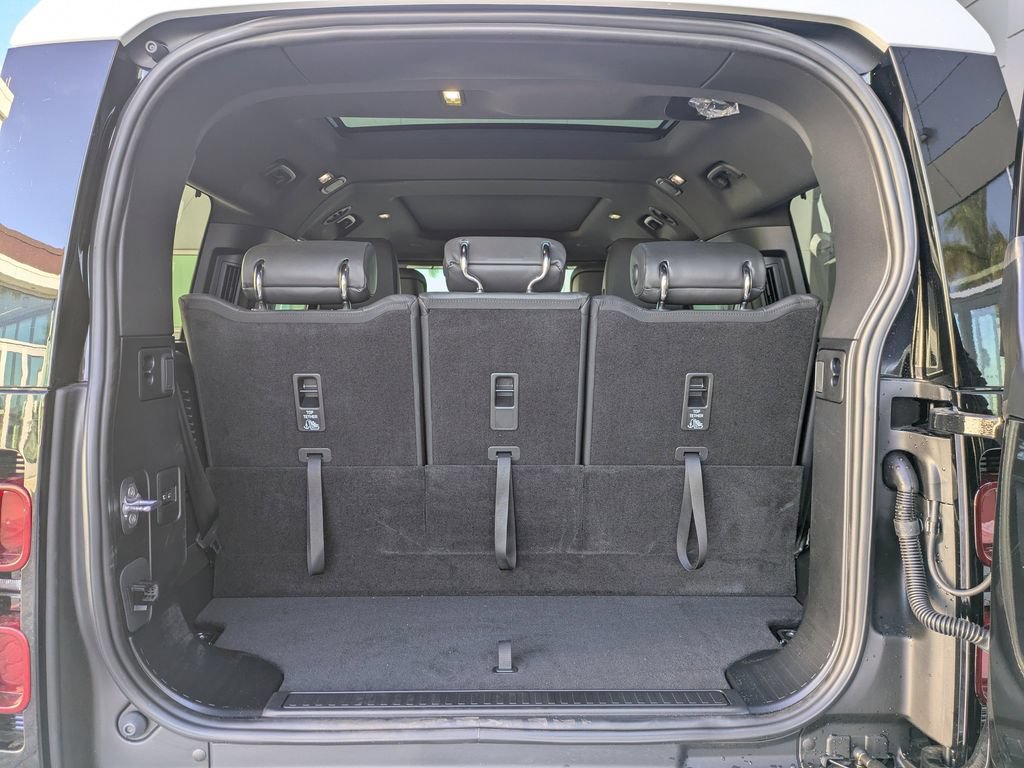 New 2025 Land Rover Defender 130 S AWD/4WD image 13