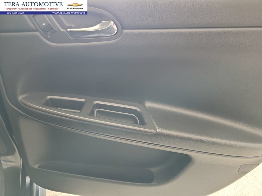Used 2013 Chevrolet Impala LTZ FWD image 18