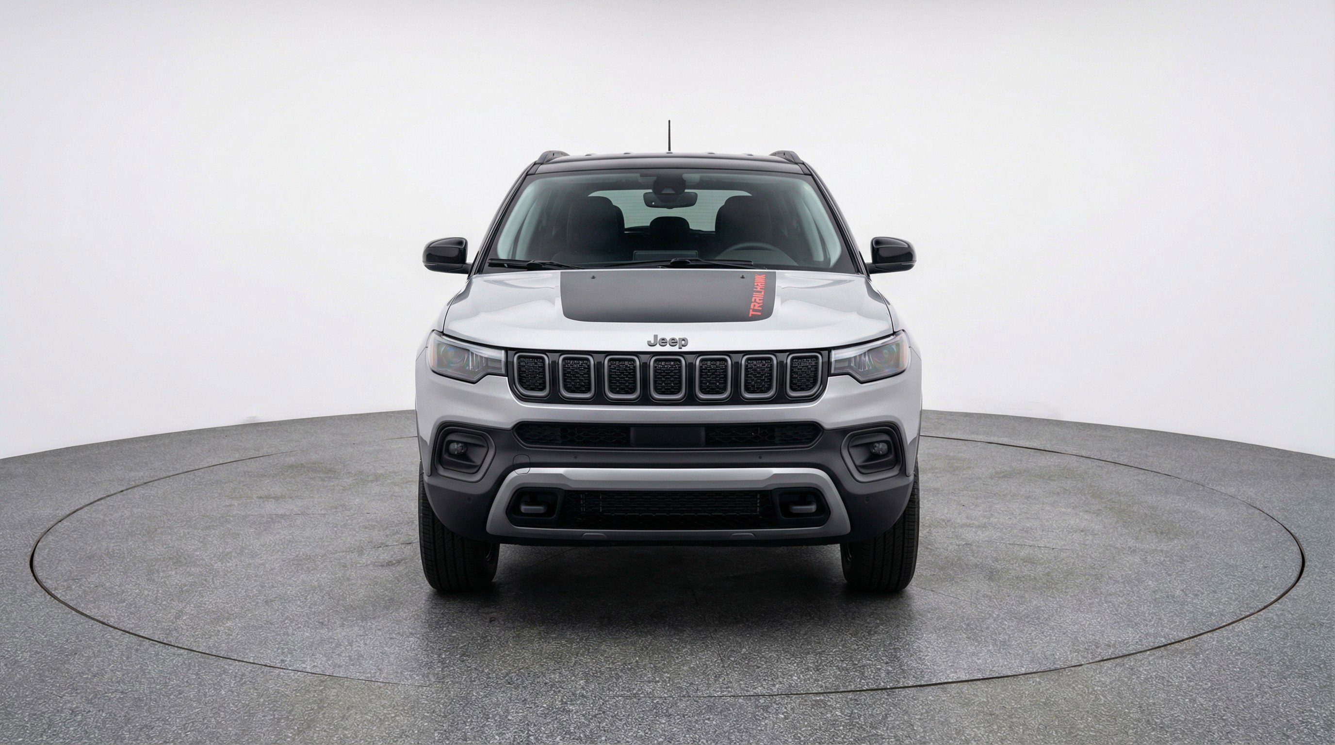 Used 2025 Jeep Compass Trailhawk image 2