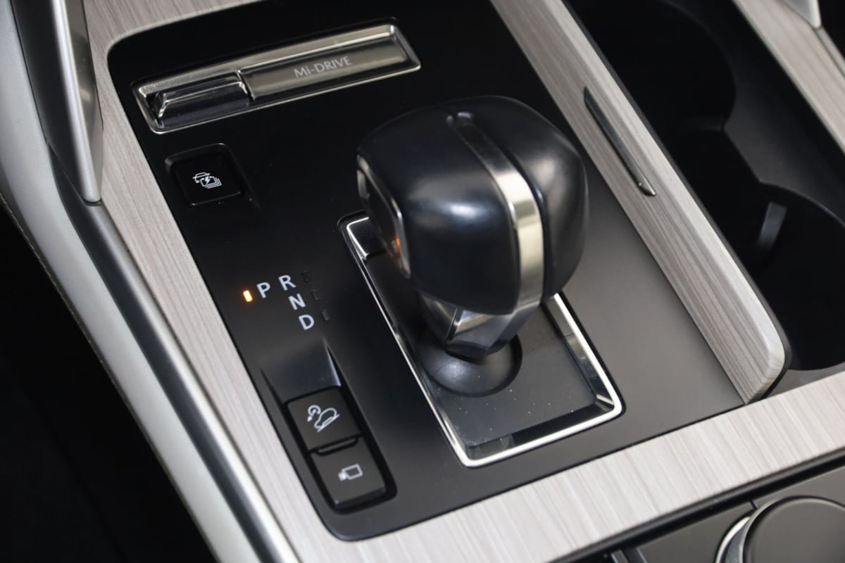 Used 2024 MAZDA CX-90 Plug-In Hybrid w/ Premium Plus AWD/4WD image 7