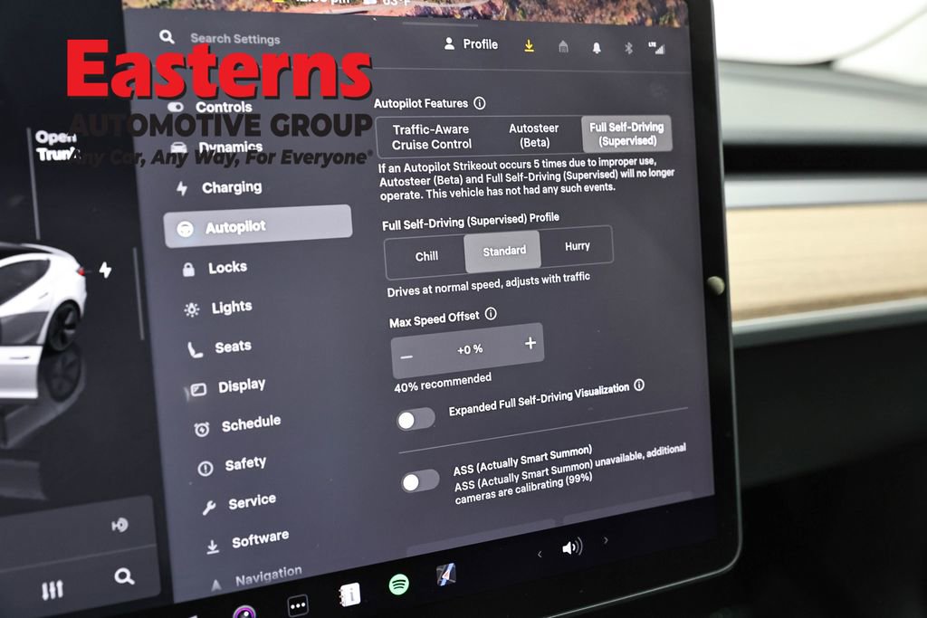 Used 2023 Tesla Model 3 Standard Range image 17