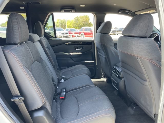 Certified 2025 Honda Pilot Sport image 28
