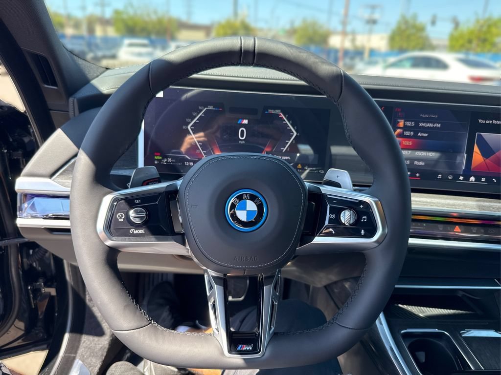 New 2026 BMW 750e xDrive AWD/4WD image 23