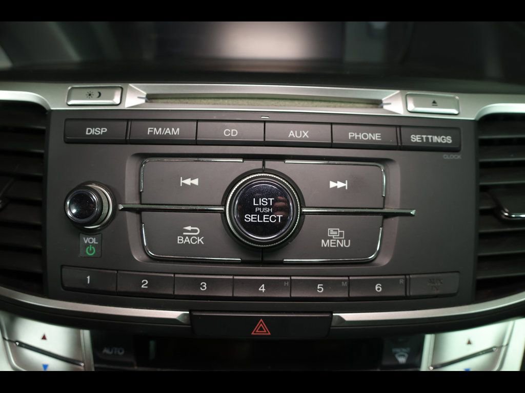 Used 2015 Honda Accord Sport image 10