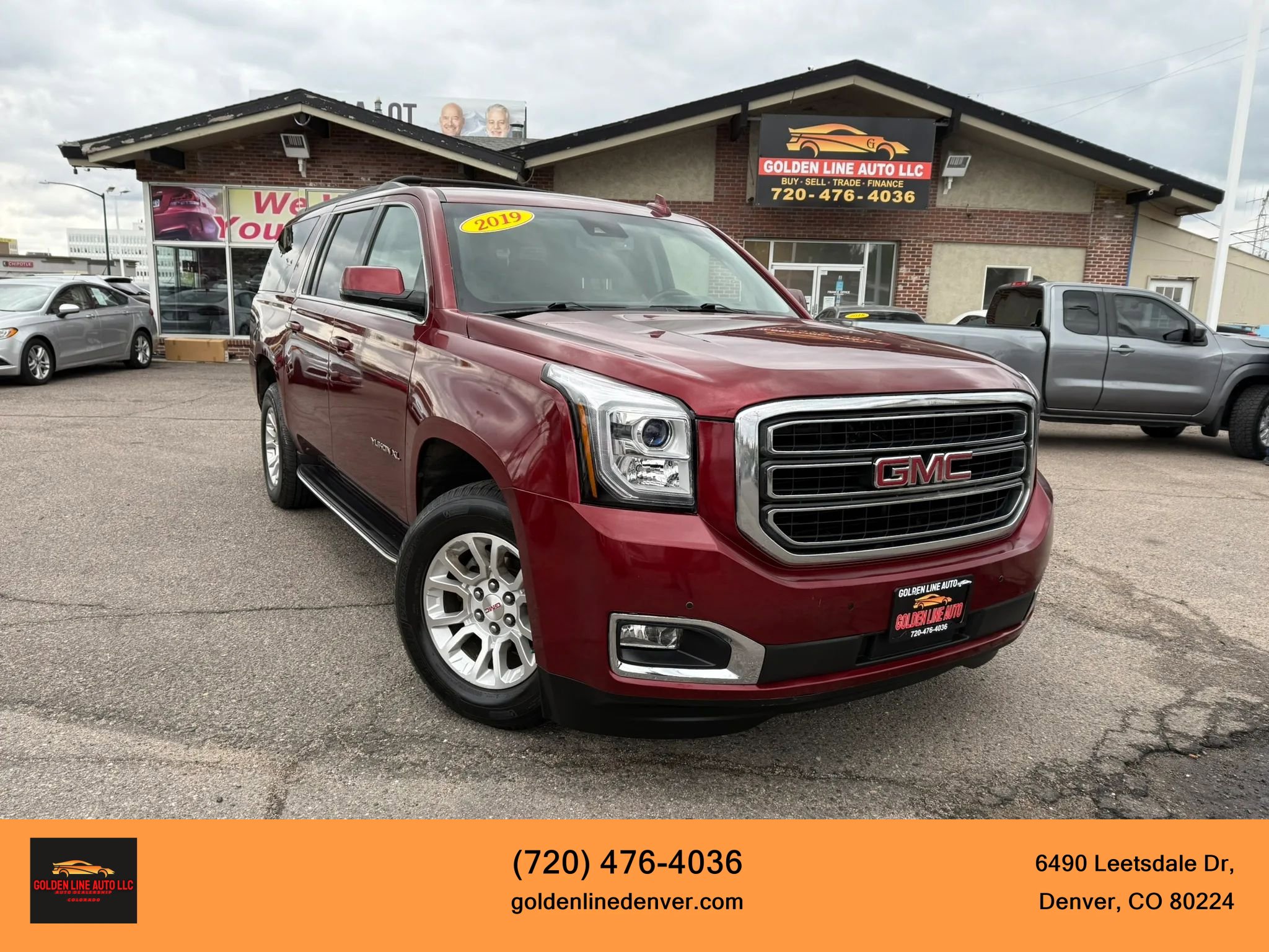 Used 2019 GMC Yukon XL SLT AWD/4WD image 1