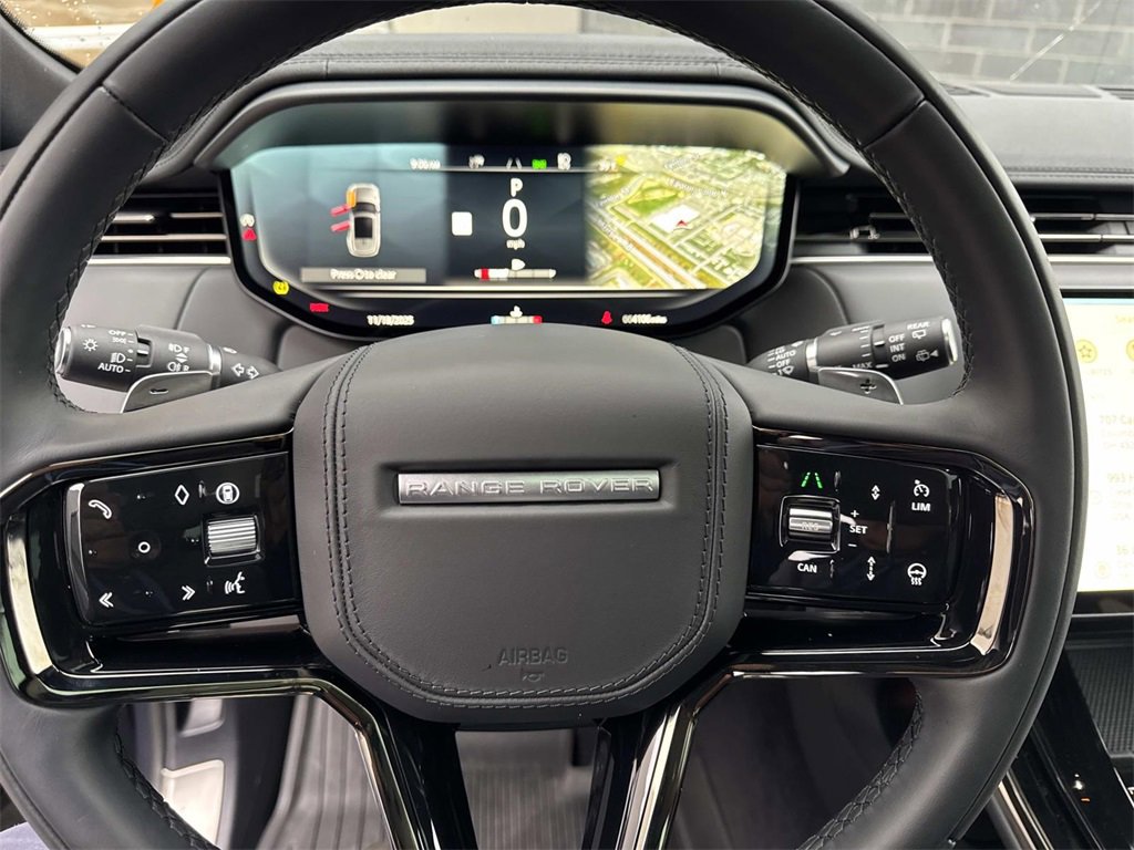 Used 2025 Land Rover Range Rover Sport Dynamic SE image 27