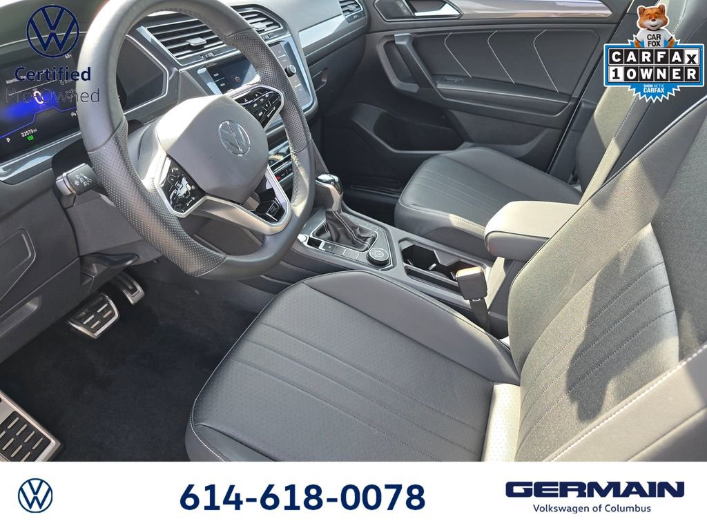 Certified 2023 Volkswagen Tiguan SE R-Line AWD/4WD image 18