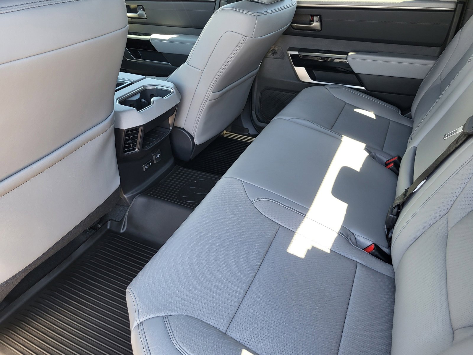 Used 2026 Toyota Tundra Limited w/ TRD Off-Road Package image 29