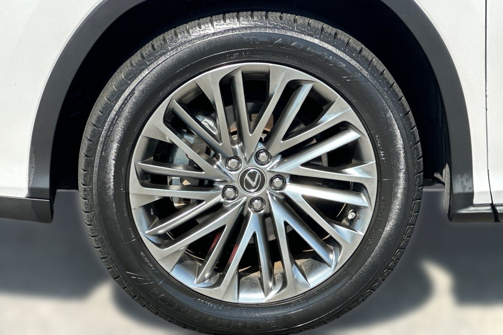 Used 2022 Lexus RX 450h AWD w/ Luxury Package image 12