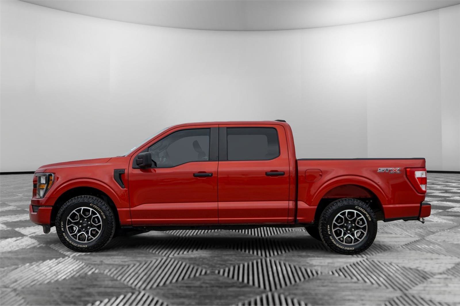 Used 2023 Ford F150 XL w/ STX Appearance Package RWD image 7