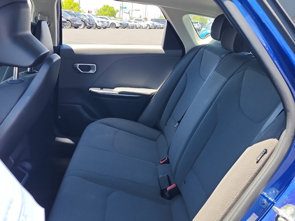 Used 2025 Kia K4 FWD image 12