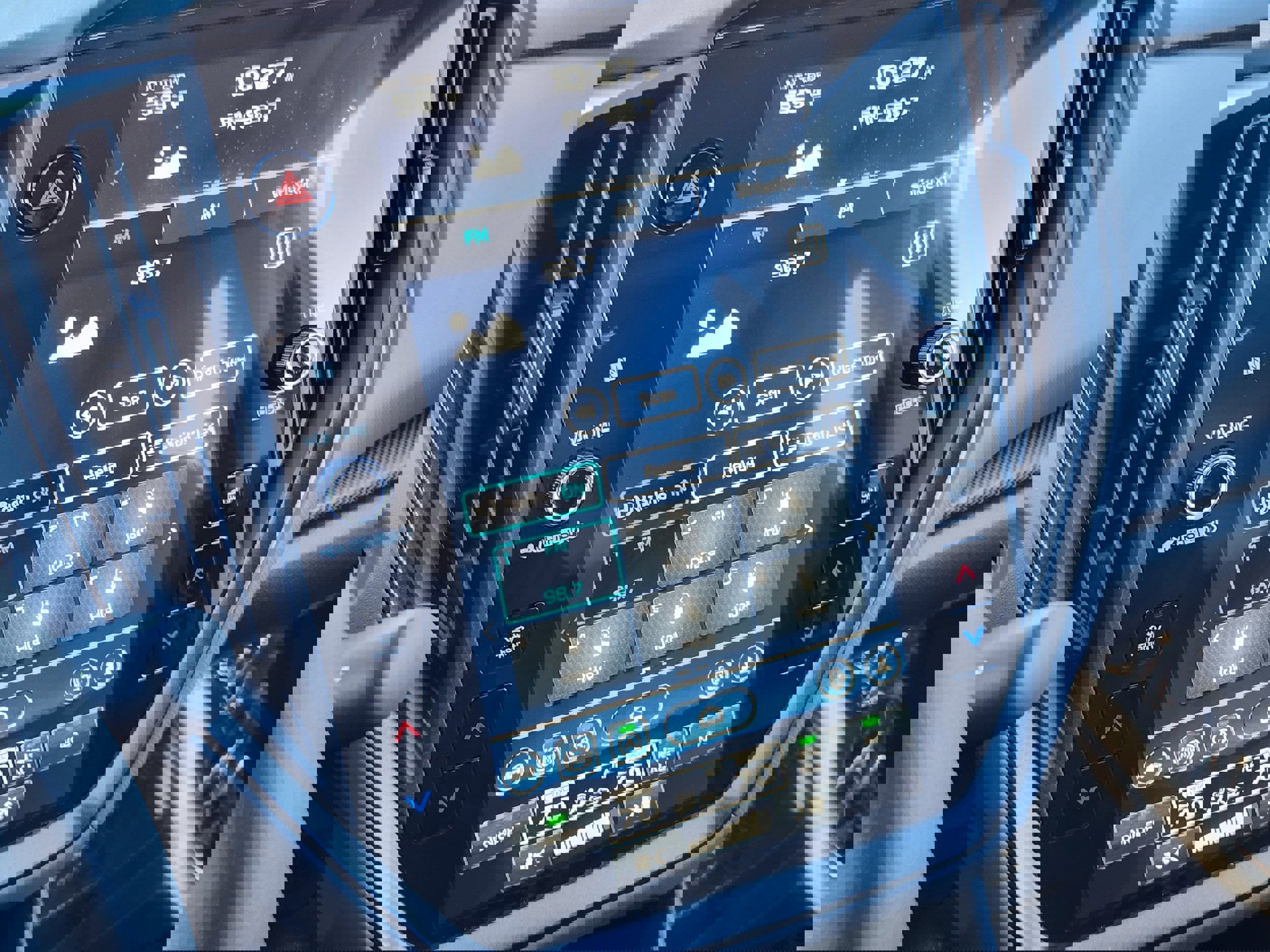 New 2025 Subaru Crosstrek 2.5i Limited w/ Popular Package #4A image 18