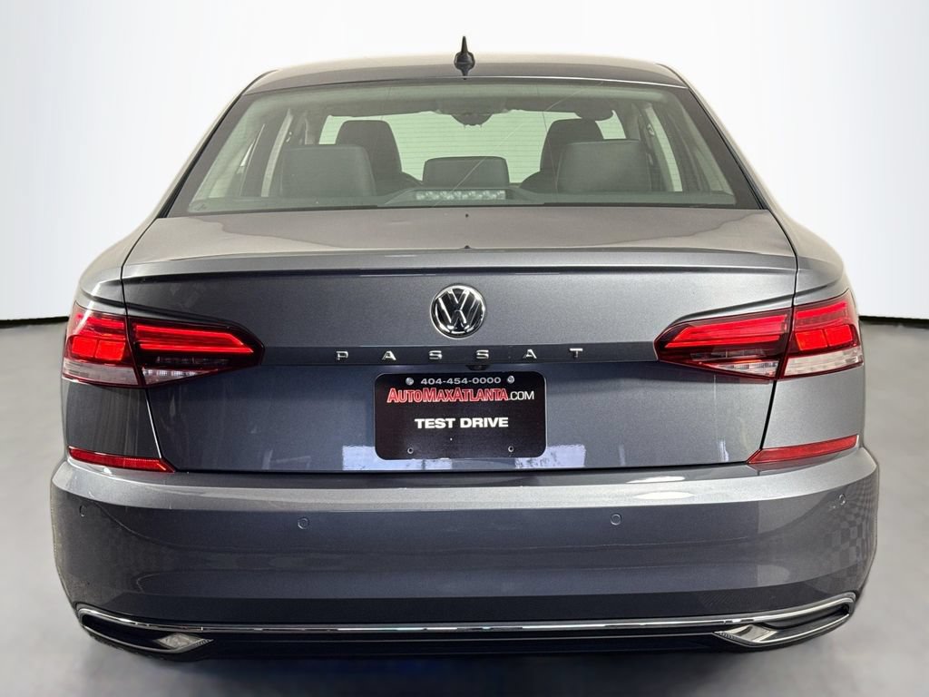 Used 2022 Volkswagen Passat 2.0T FWD image 6