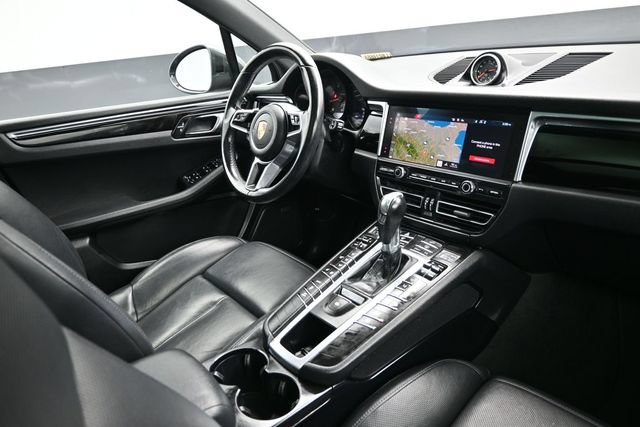 Used 2020 Porsche Macan AWD/4WD image 15