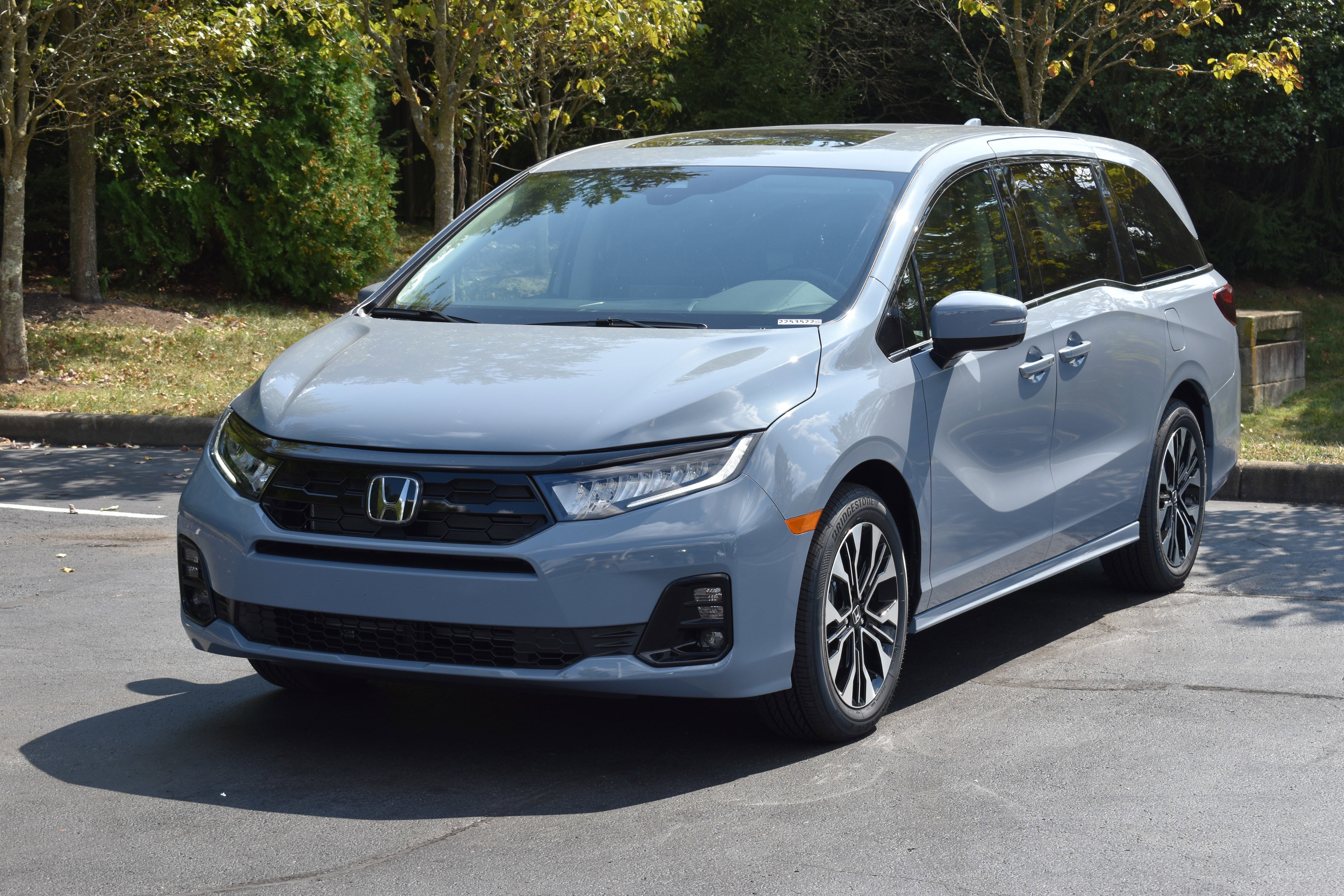 New 2026 Honda Odyssey Elite image 3