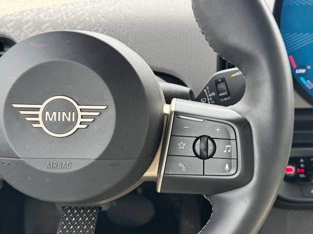 Used 2025 MINI Cooper S FWD image 22