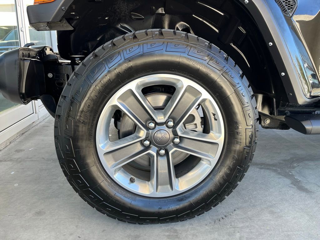 Used 2022 Jeep Wrangler Unlimited Sahara w/ Cold Weather Group image 20