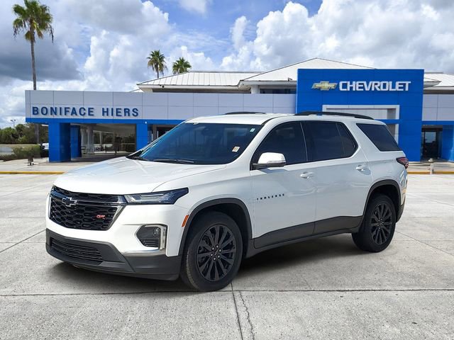 Used 2023 Chevrolet Traverse RS image 2