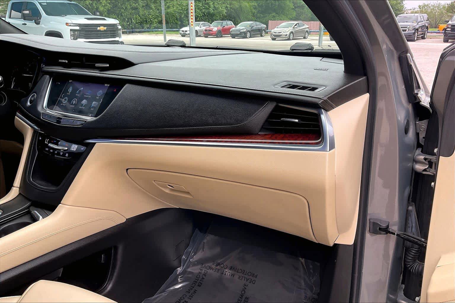 Used 2018 Cadillac XT5 Luxury FWD image 19