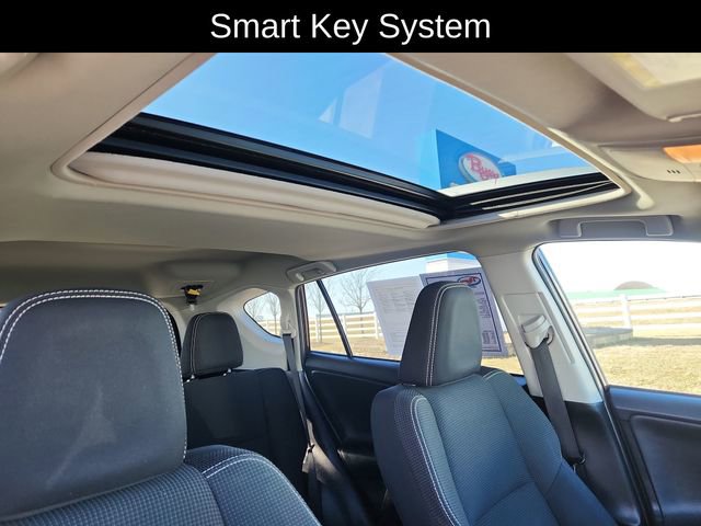 Used 2016 Toyota RAV4 XLE image 25