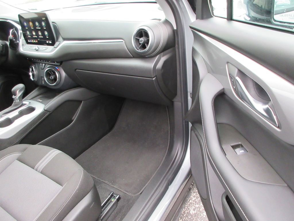 Used 2024 Chevrolet Blazer LT w/ Redline Edition FWD image 18