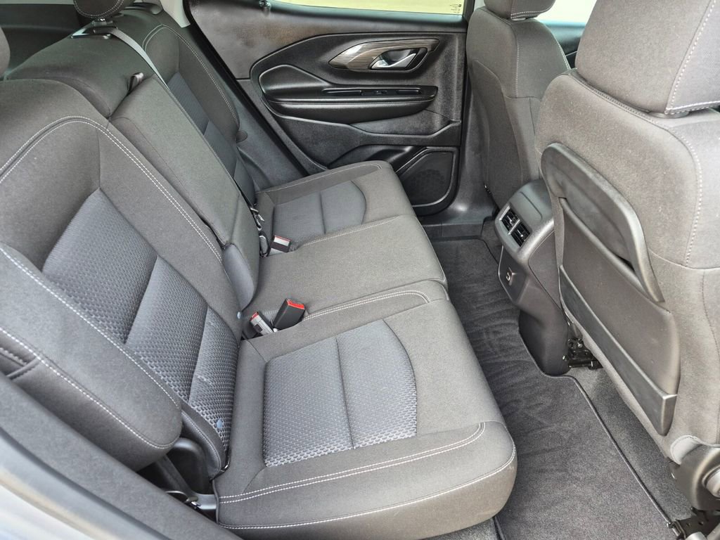 Used 2023 GMC Terrain SLE w/ Driver Convenience Package image 38
