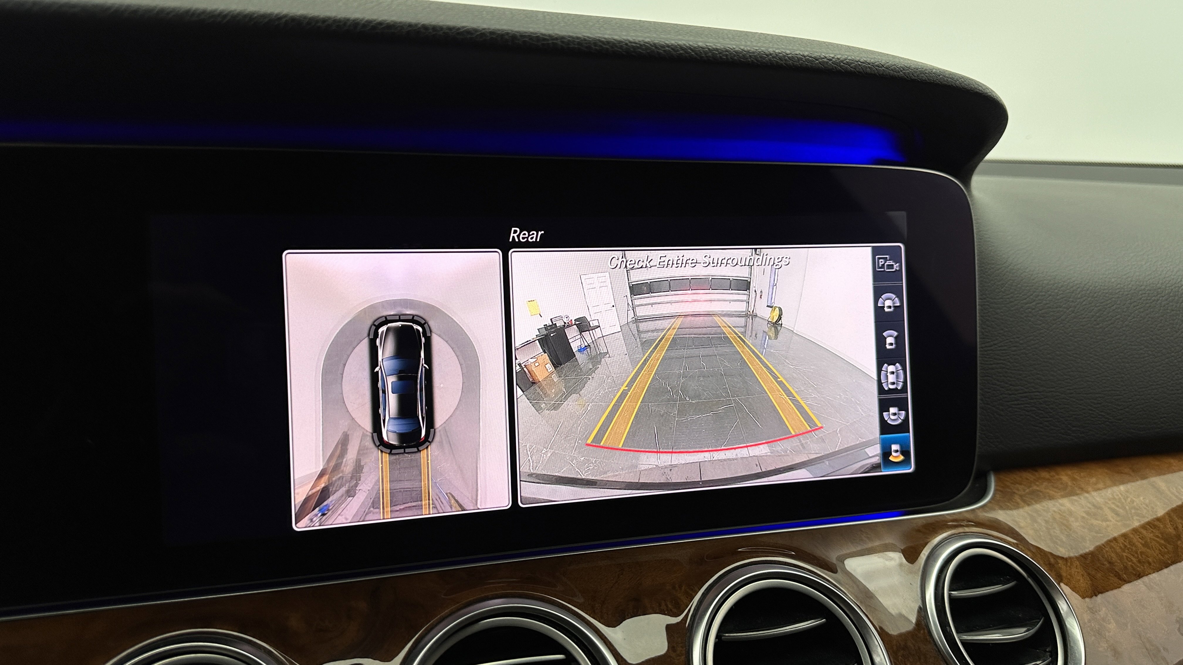 Used 2019 Mercedes-Benz E 300 w/ Premium 1 Package image 21