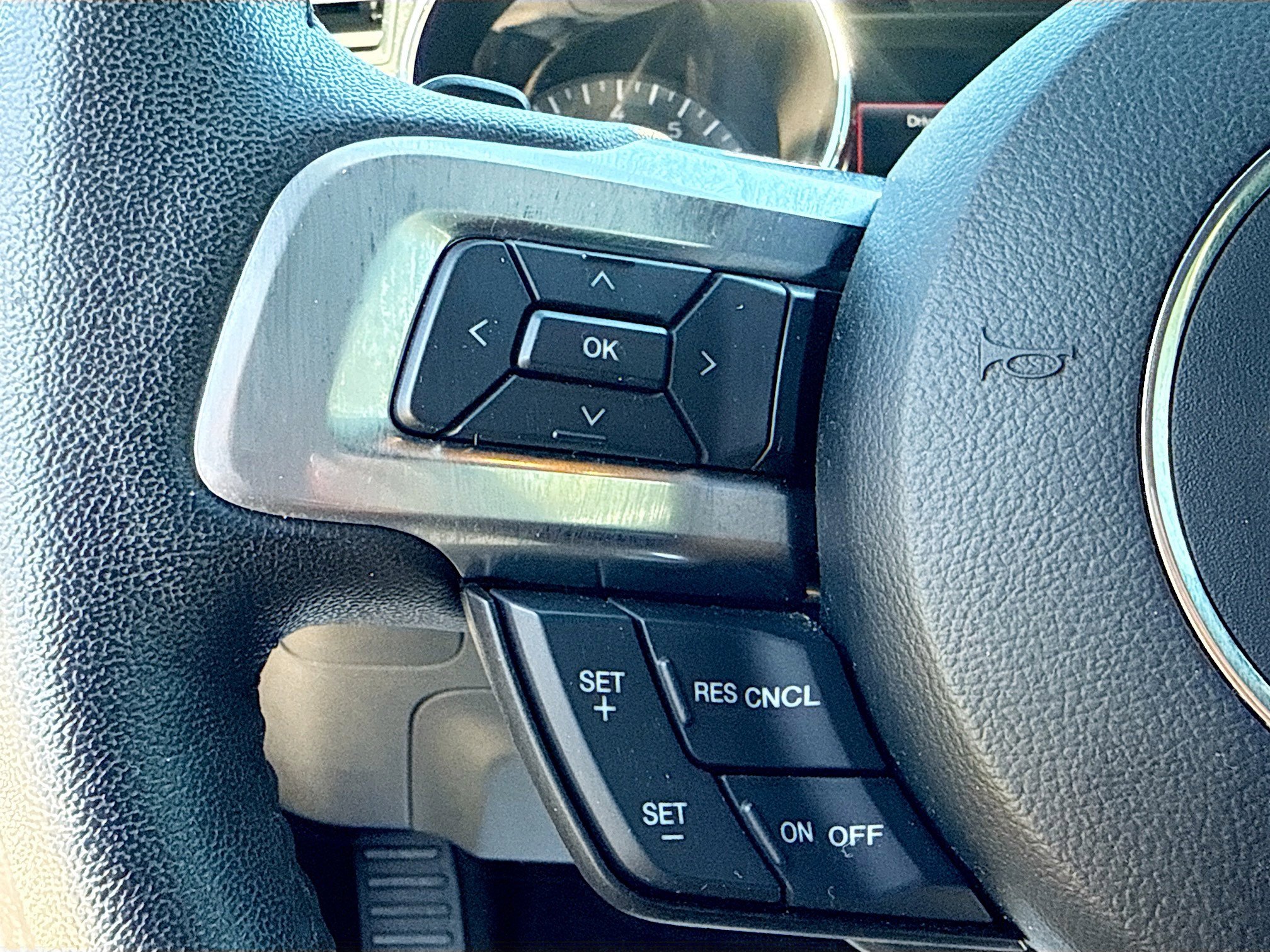 Used 2017 Ford Mustang Premium image 33