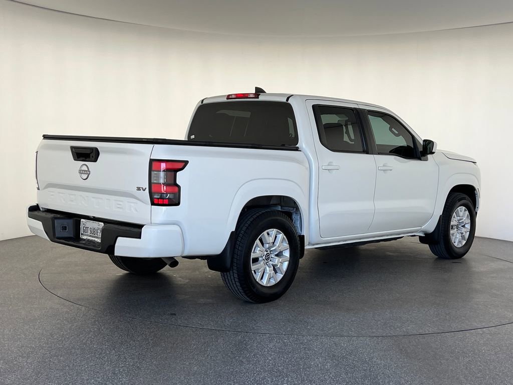 Used 2022 Nissan Frontier SV image 3