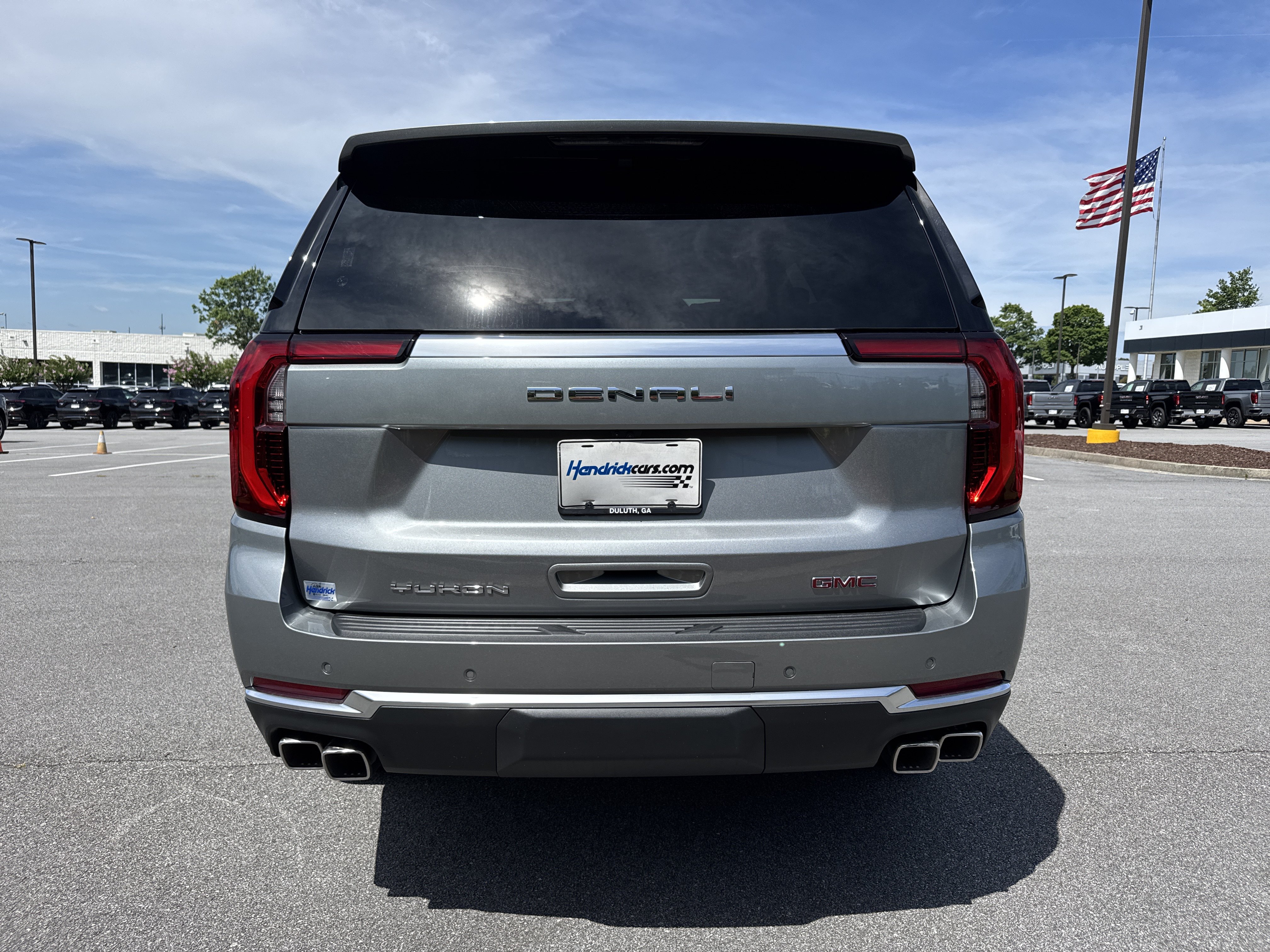 New 2026 GMC Yukon Denali w/ Sun & Power Step Package AWD/4WD image 9