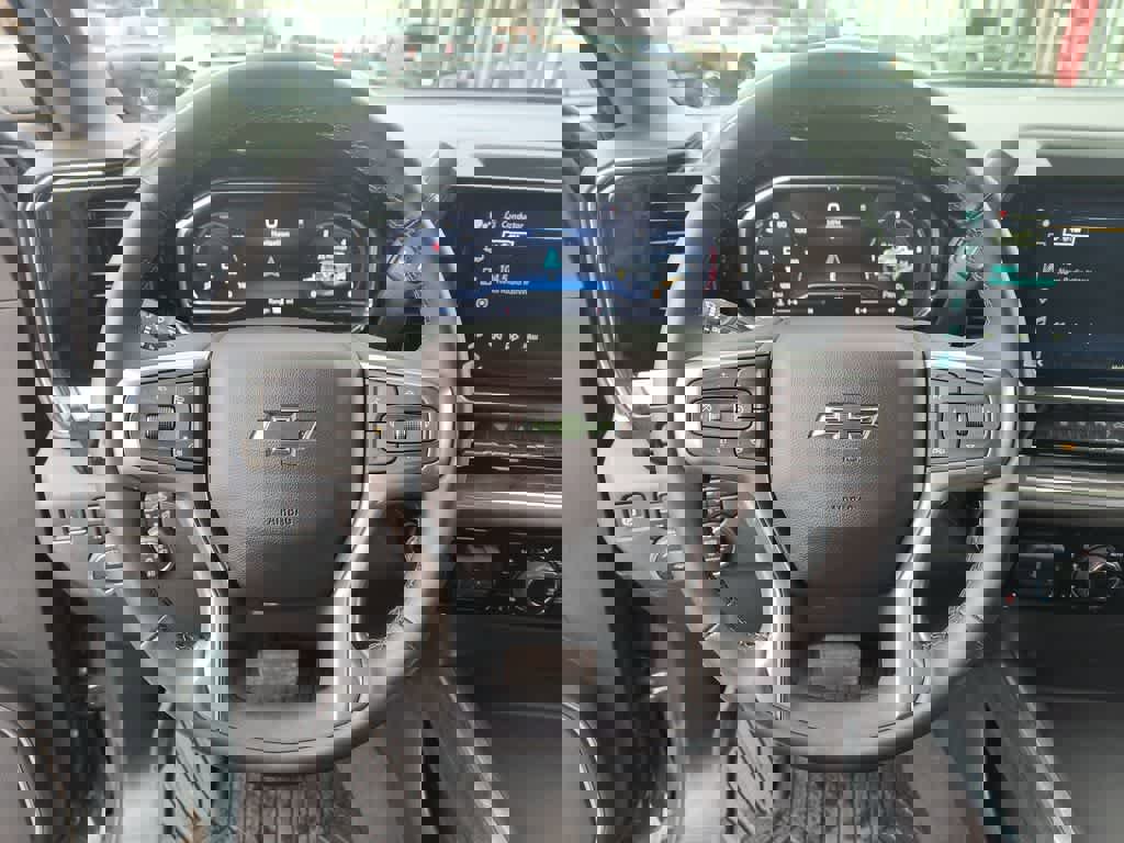 Used 2025 Chevrolet Silverado 3500 LTZ w/ LTZ Plus Package image 14