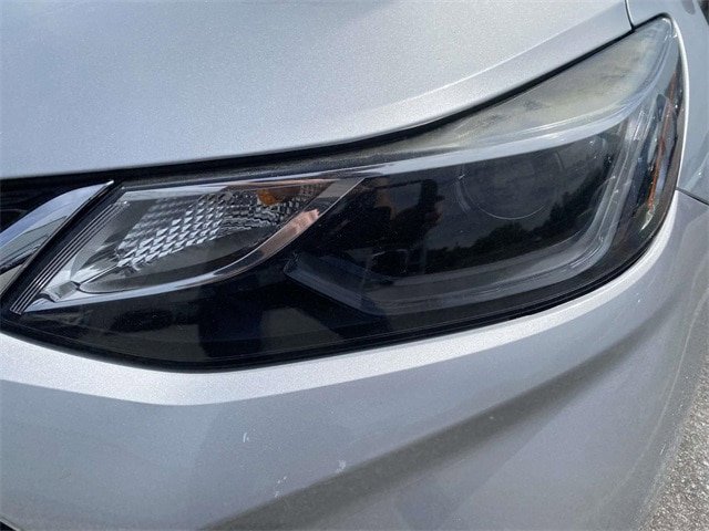 Used 2017 Chevrolet Cruze LT FWD image 12