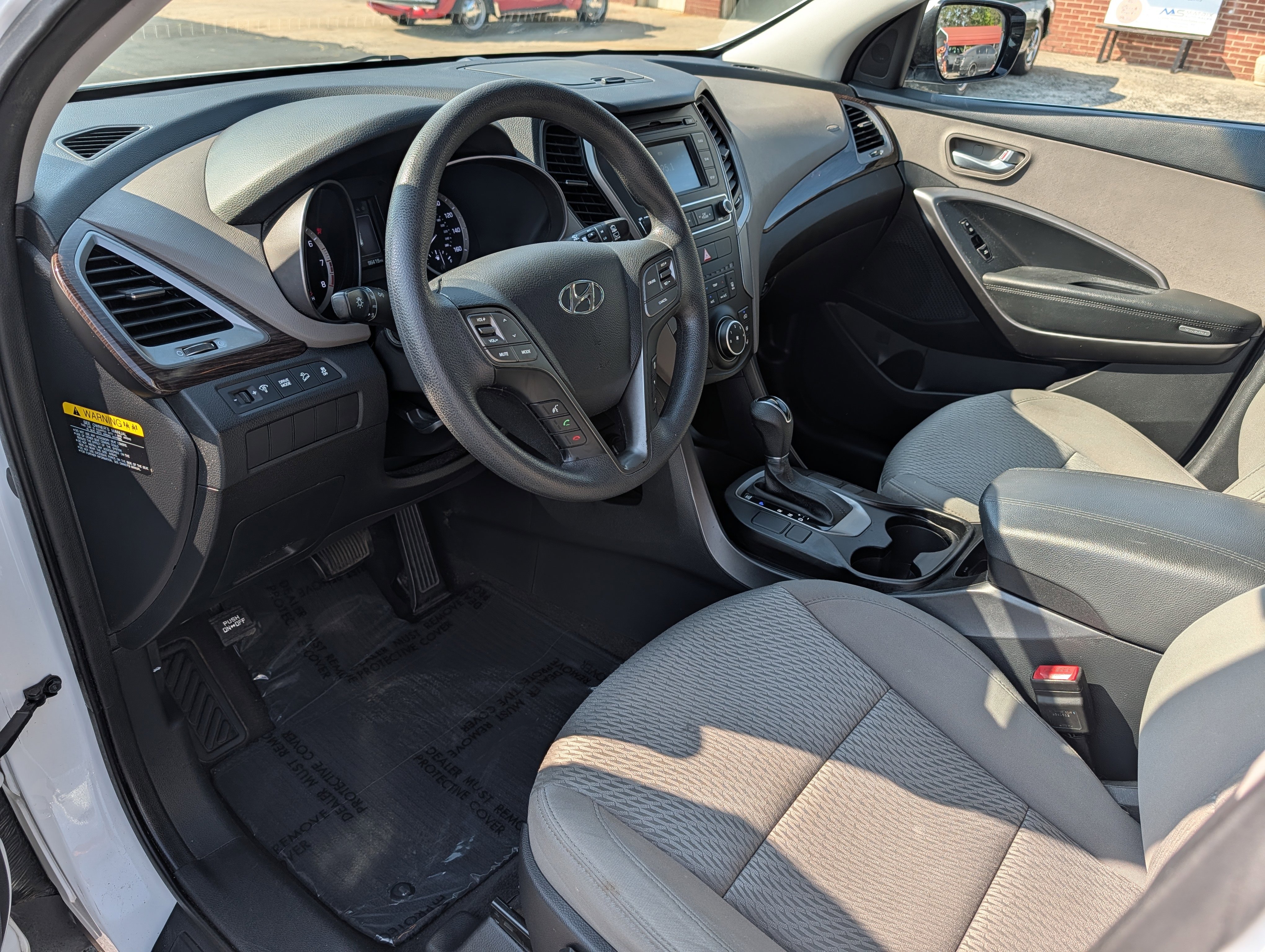 Used 2017 Hyundai Santa Fe Sport FWD image 15