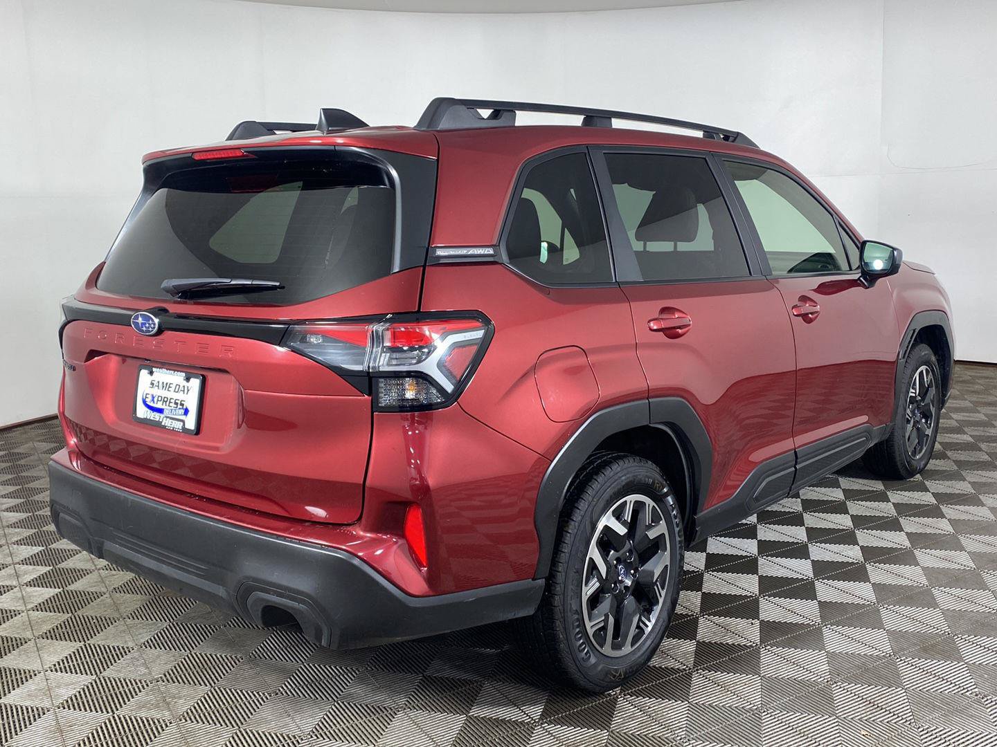 Used 2025 Subaru Forester Premium AWD/4WD image 5