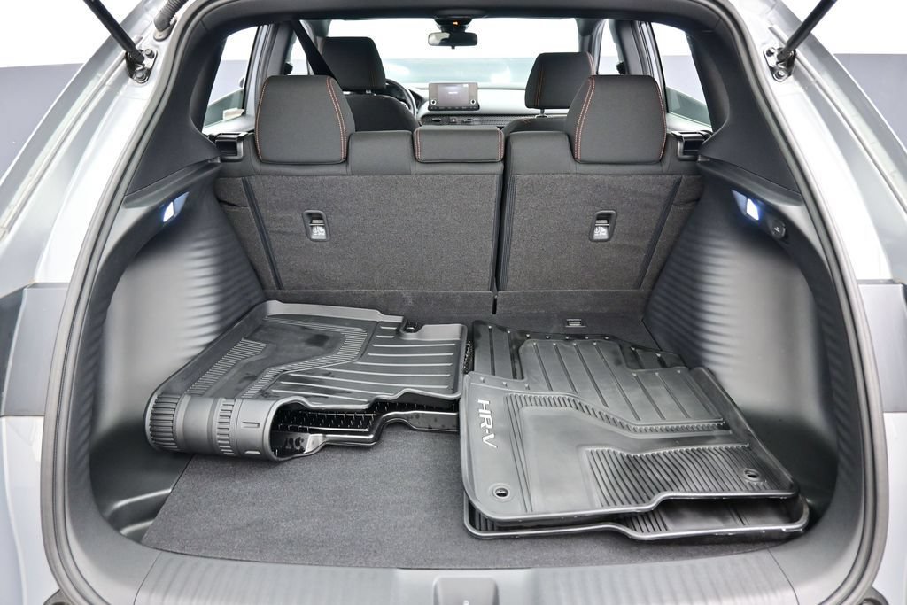 Used 2025 Honda HR-V Sport image 28