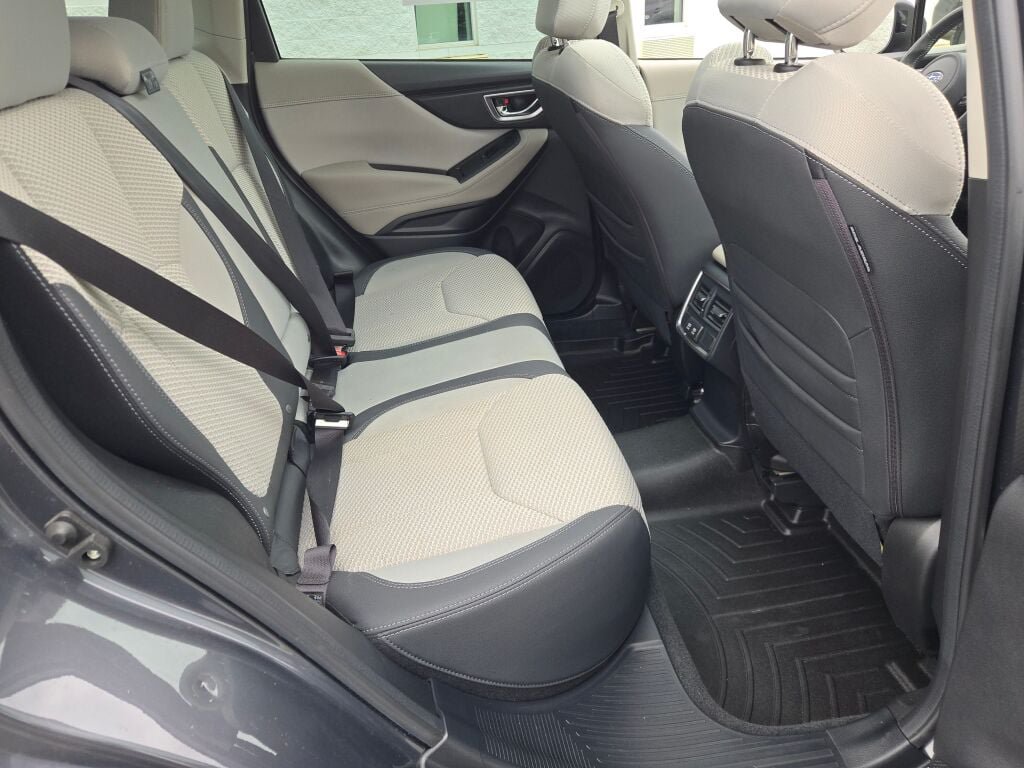 Certified 2023 Subaru Forester Premium AWD/4WD image 10