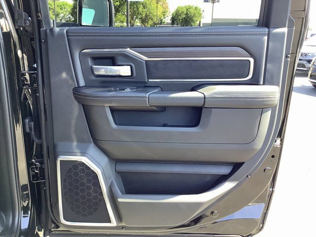 New 2026 RAM 2500 Laramie w/ Sport Appearance Package AWD/4WD image 40