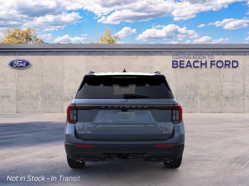 Used 2026 Ford Explorer Active AWD/4WD image 5