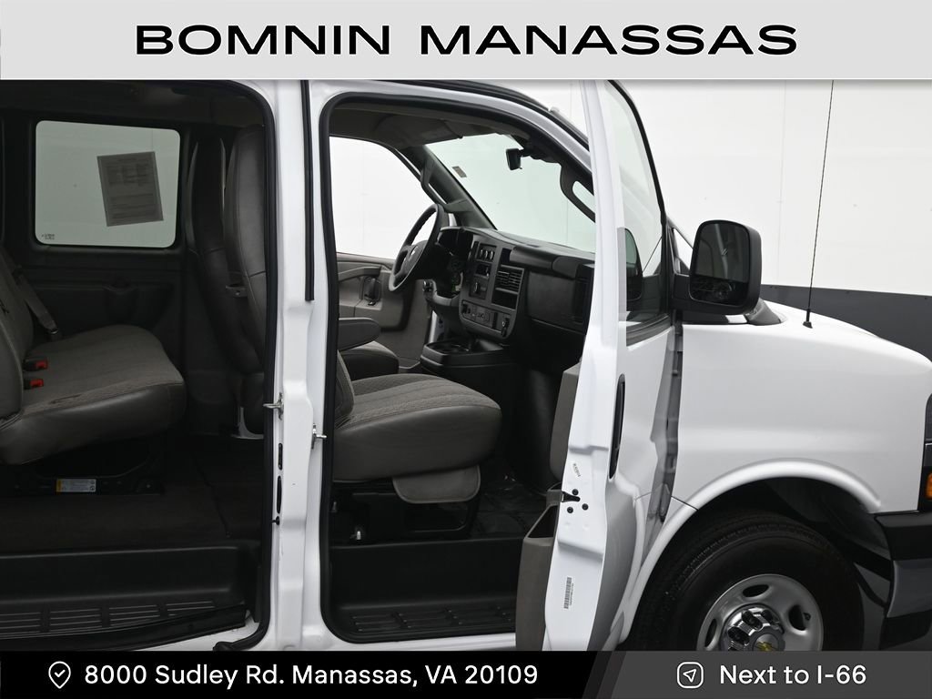 Used 2024 Chevrolet Express 3500 LT w/ LT Preferred Equipment Group image 9