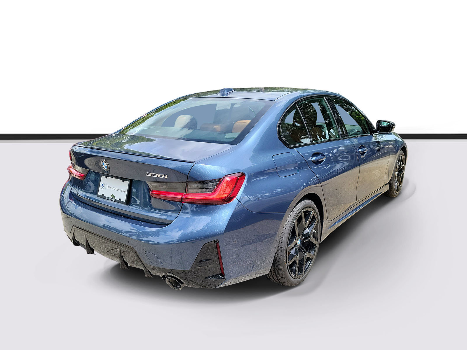 New 2026 BMW 330i Sedan w/ M Sport Package RWD image 4