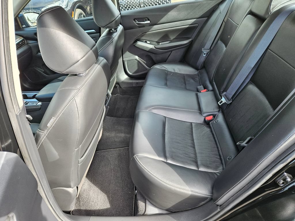 Used 2022 Nissan Altima 2.5 Platinum AWD/4WD image 13