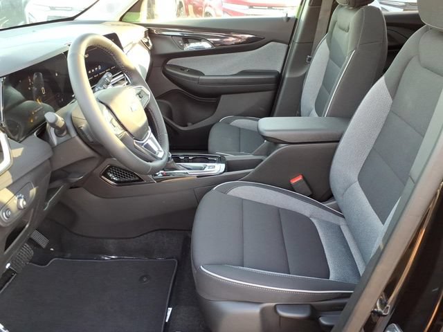 New 2026 Chevrolet TrailBlazer LT w/ LT Cold Weather Package FWD image 6