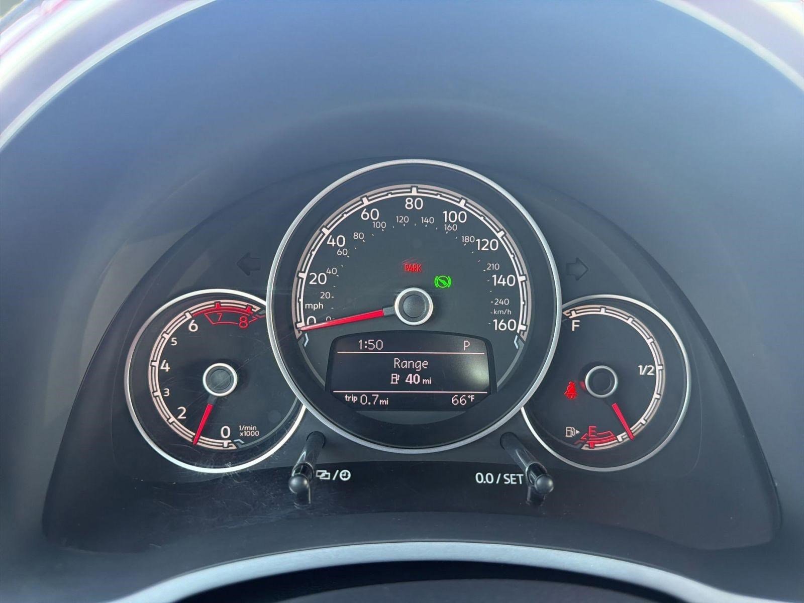 Used 2019 Volkswagen Beetle SE image 16