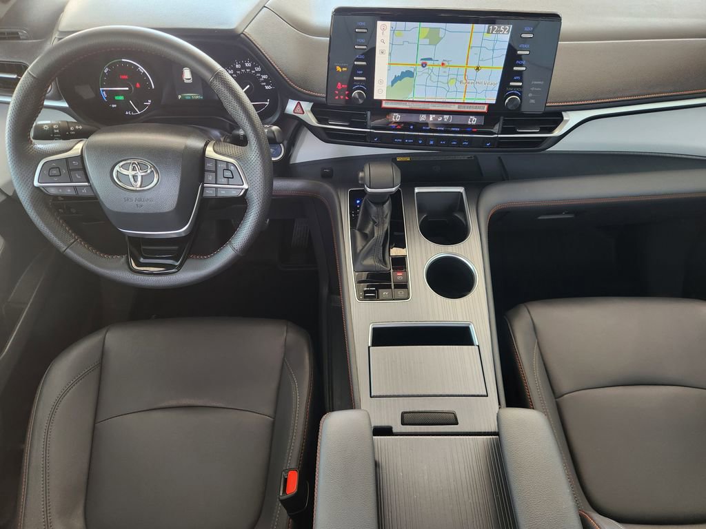 Used 2022 Toyota Sienna XSE w/ XSE Plus Package FWD image 27