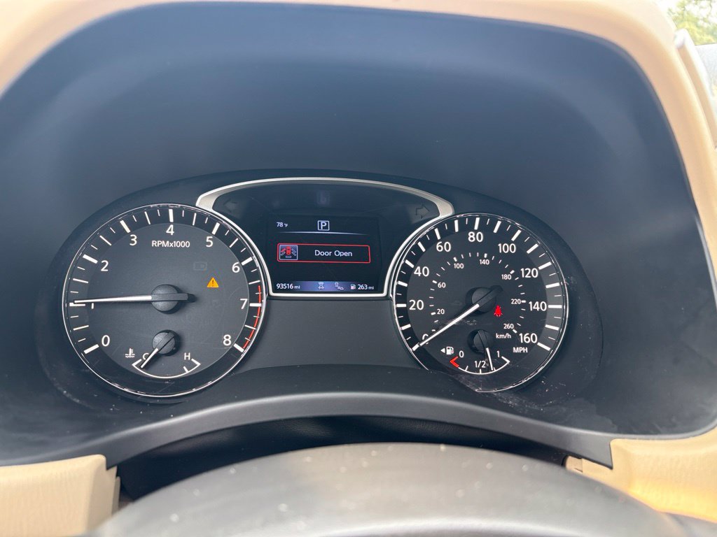 Used 2018 Nissan Pathfinder Platinum FWD image 14