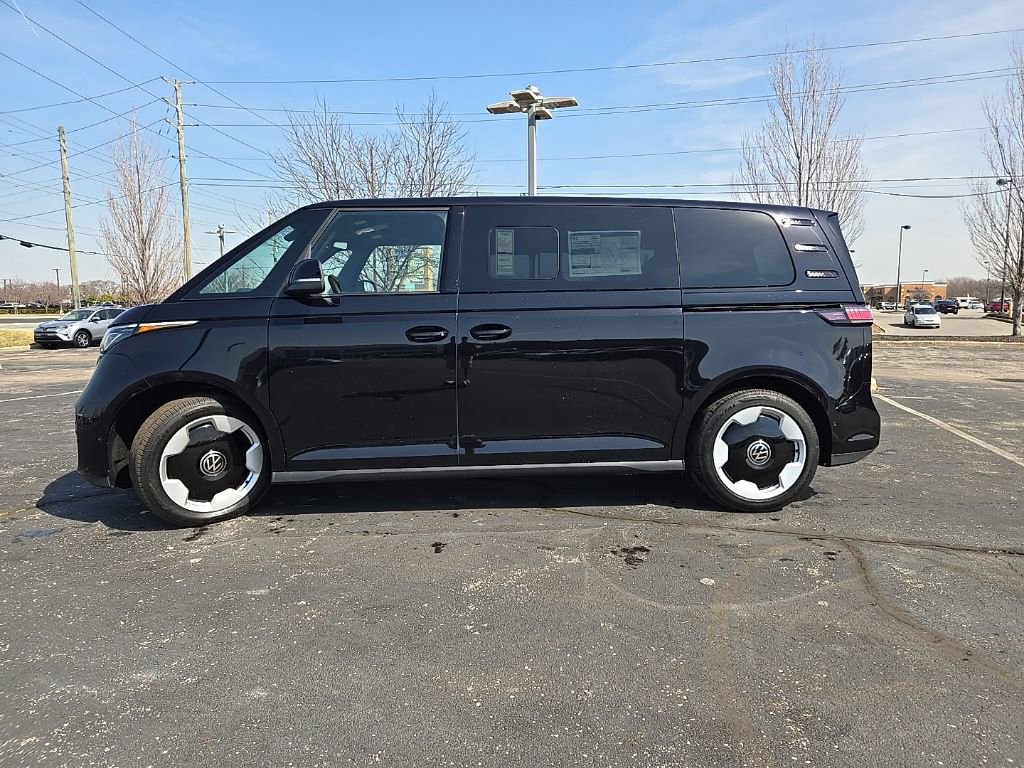 New 2025 Volkswagen ID. Buzz 1st Edition RWD image 9