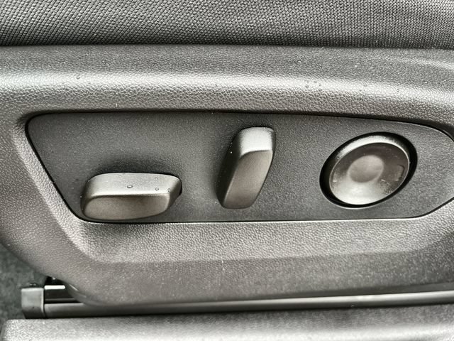 New 2026 Chevrolet Silverado 2500 Custom w/ Custom Value Package AWD/4WD image 15